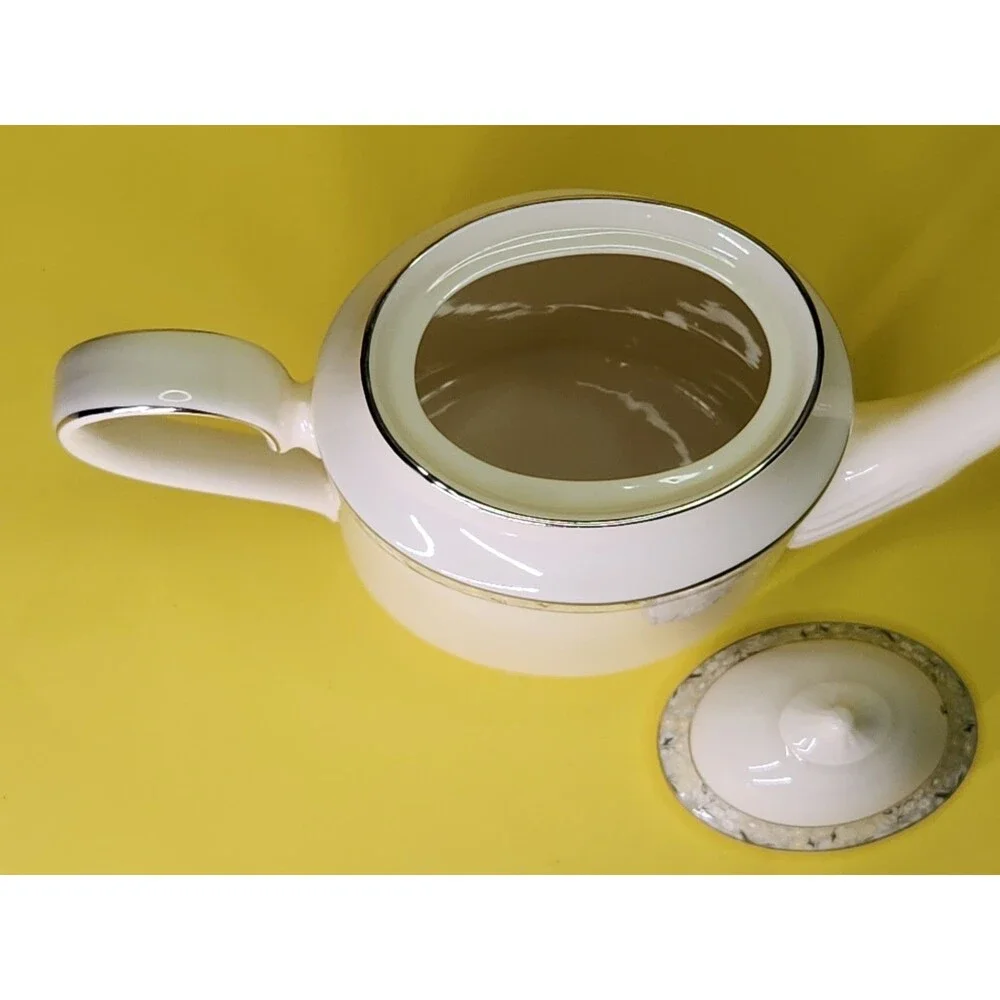 Minton Wimbledon Coffee Pot & Lid 8.75